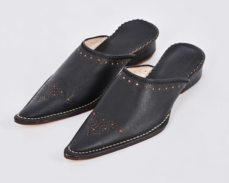 Yakout Slippers - image 6