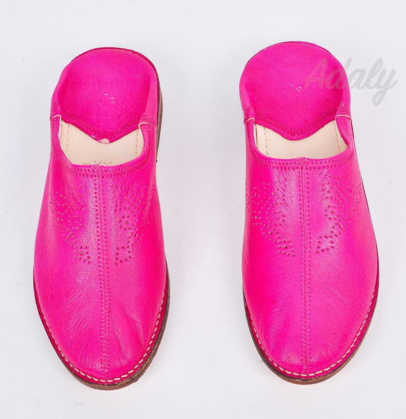 Round Toe Assala slippers - image 6