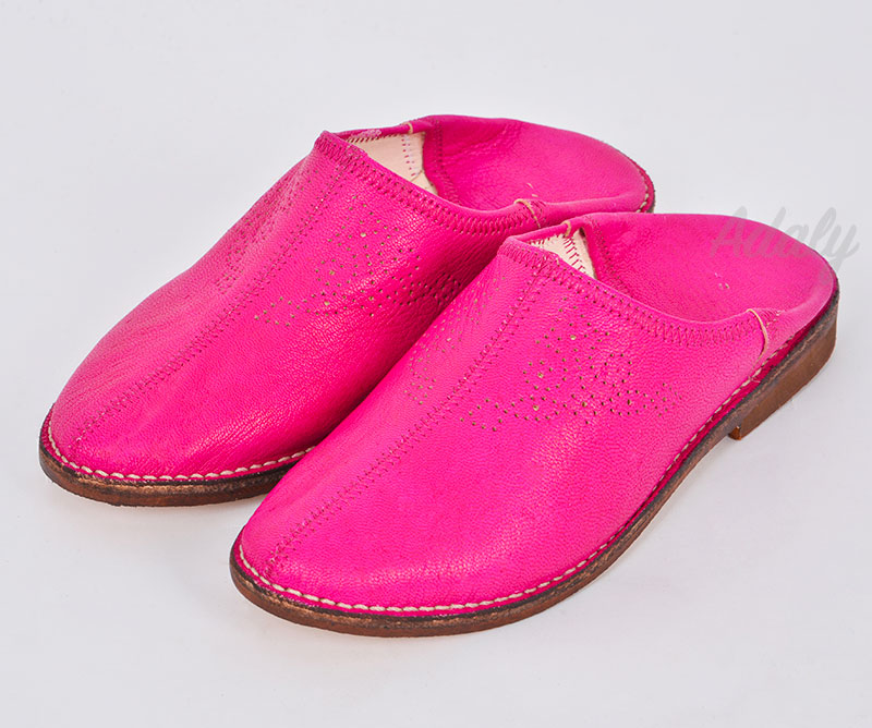 Round Toe Assala slippers - image 3