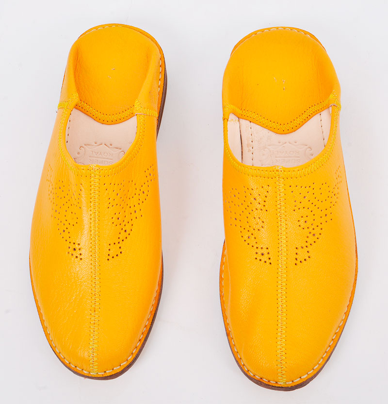 Round Toe Assala slippers - image 8