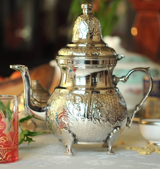 Marokkanische Teekanne Durchschnitt